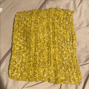 NWOT American Eagle infinity scarf